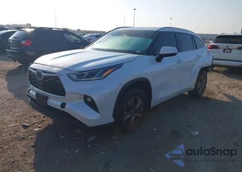 2023 Toyota Highlander Hybrid Xle Bronze z USA, uszkodzony, nr VIN 5TDAARAH0PS518174